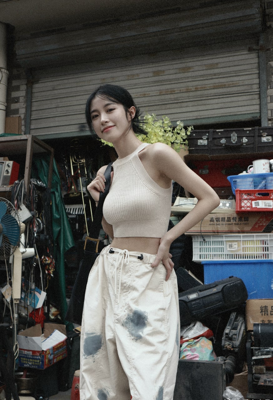 性感火辣女枪VS狂野女猎手奶大力，抵挡不了的诱惑 狂野女猎手s11